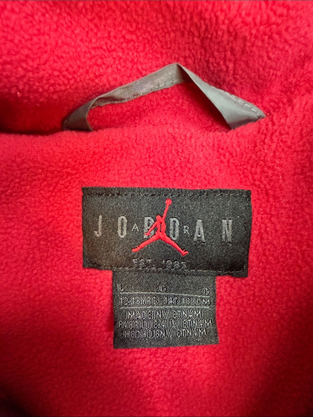 Jordan Kids Black & Gray Puffer Jacket with Red Lining - Picture 2 of 8